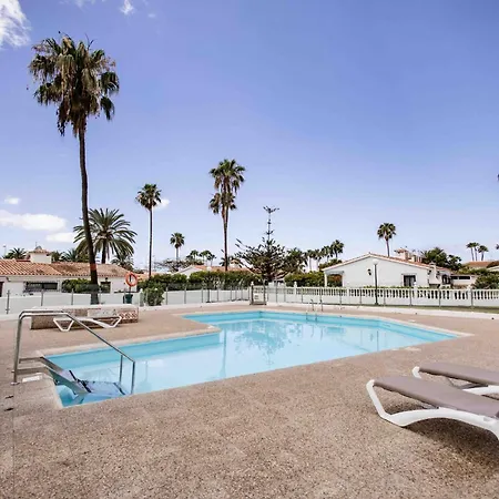 Deluxe Santa Barbara - By Gestion Vacacional Canarias Feriehus Maspalomas (Gran Canaria)